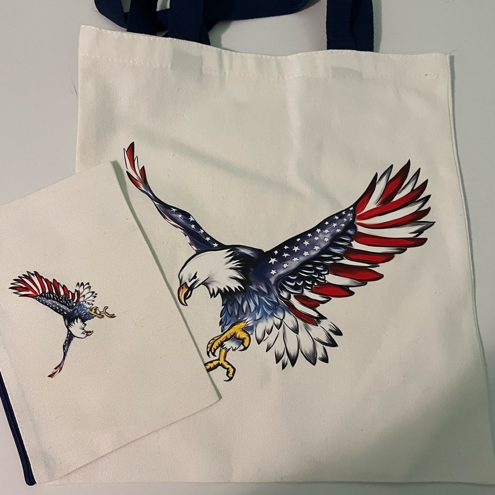 🌵. Custom American Eagle in Flight canvas Totes. NWOT